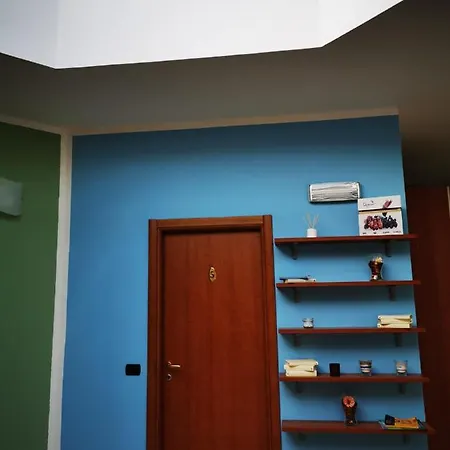 Hostello Adda Hotel *