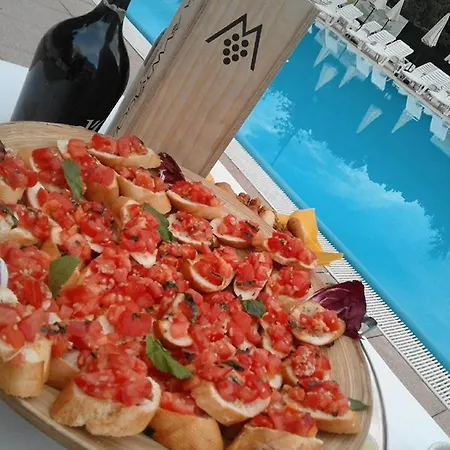 Hostello Adda Hotel *